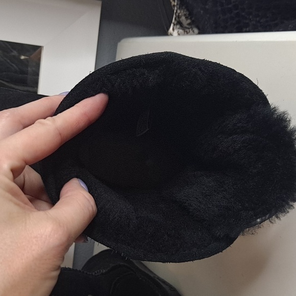 BearPaw Black Suede Slip On Boots with Sheep Skin Lining - Picture 9 of 11